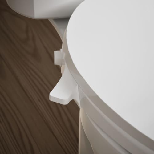 Manual elongated bidet with white handle — photo 4