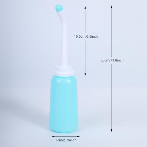 Green handheld postpartum bidet bottle — photo 3
