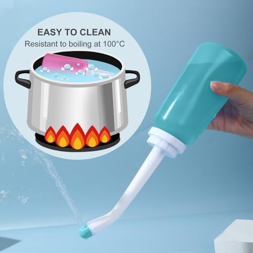 Green handheld postpartum bidet bottle — photo 4